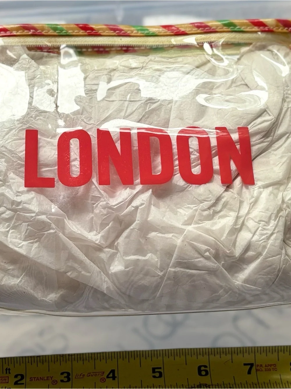 Rare collector piece! KATE SPADE New York Medium Heddy Clear Cosmetic Bag